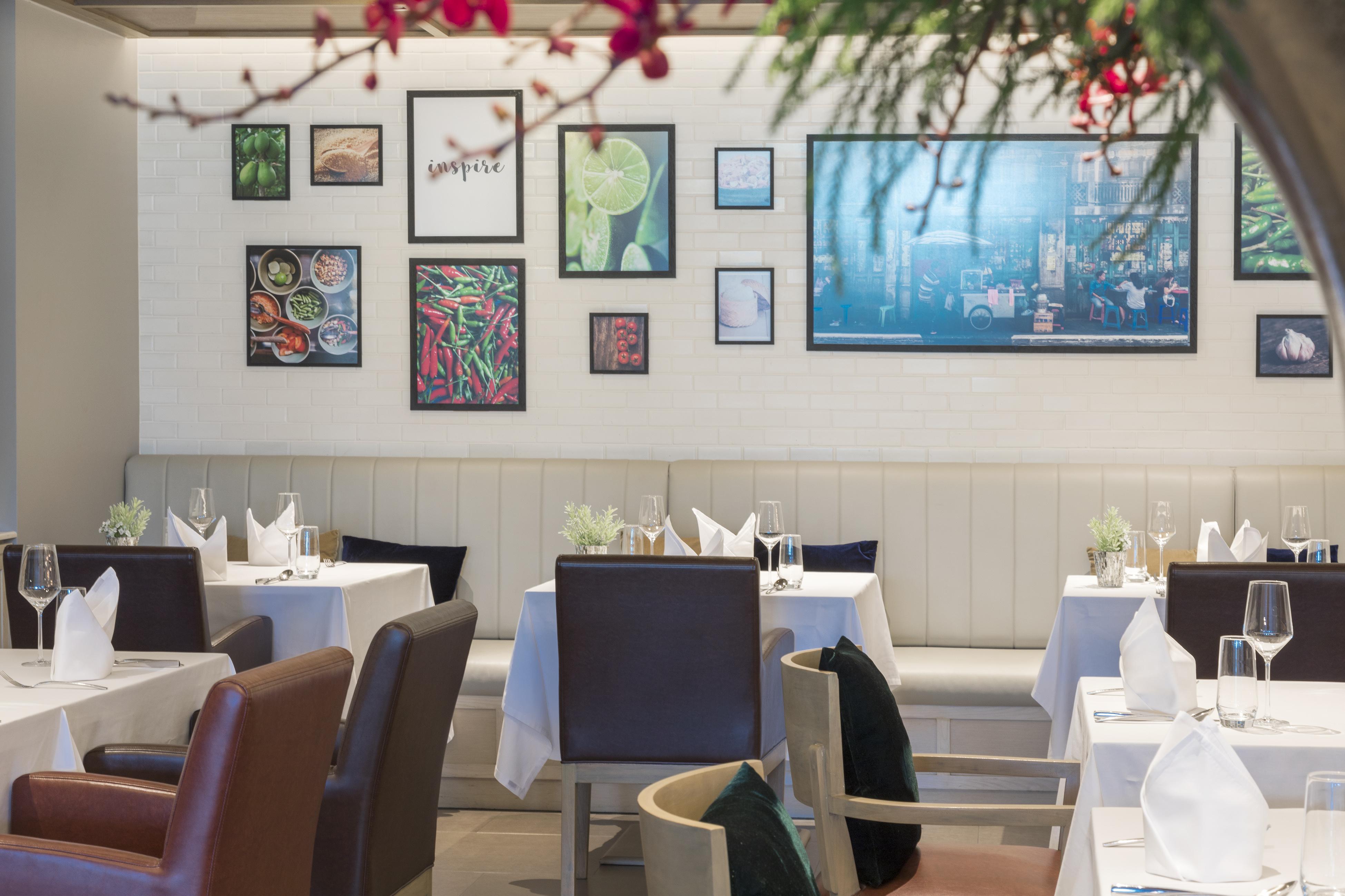 Muu Bangkok, Small Luxury Hotels Of The World Exterior foto Restaurant