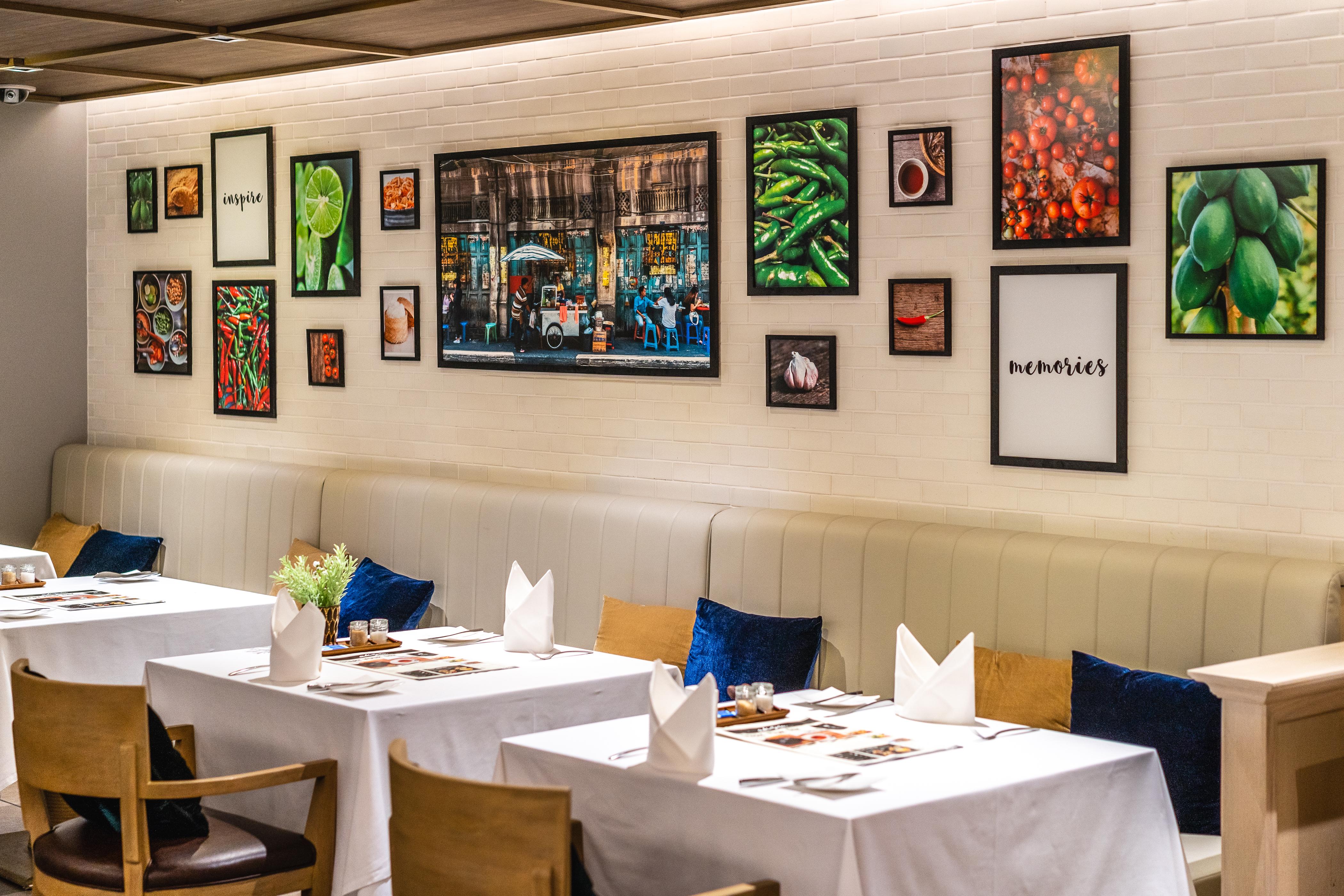 Muu Bangkok, Small Luxury Hotels Of The World Exterior foto Restaurant interior