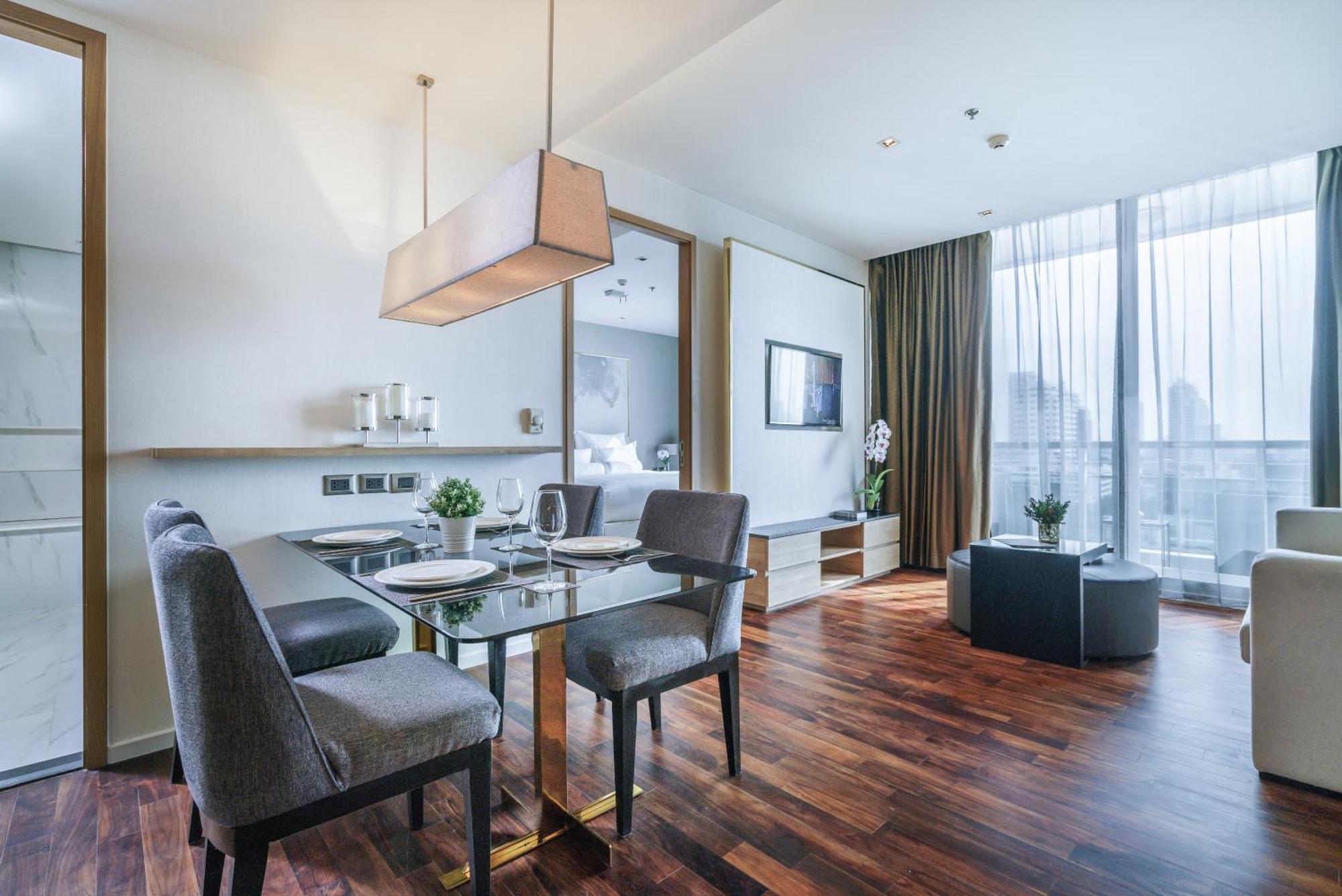 Muu Bangkok, Small Luxury Hotels Of The World Exterior foto A suite at the hotel
